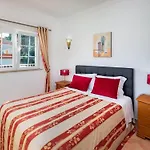 8 Schlafzimmer Villa- Pool- Bbq- By Interhome بيت للعطل *