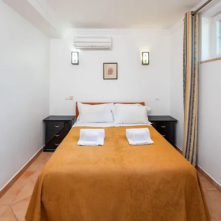 Holiday home 8 Schlafzimmer Villa- Pool- Bbq- By Interhome Albufeira