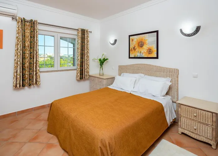 8 Schlafzimmer Villa- Pool- Bbq- By Interhome * Albufeira