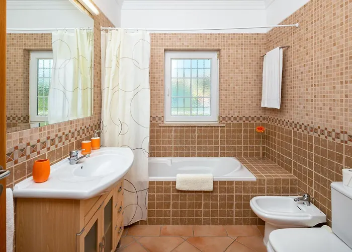 Holiday home 8 Schlafzimmer Villa- Pool- Bbq- By Interhome Albufeira