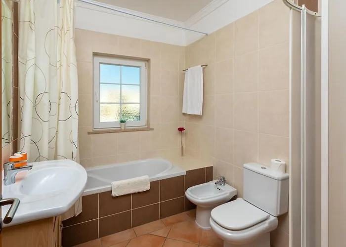 8 Schlafzimmer Villa- Pool- Bbq- By Interhome * Albufeira