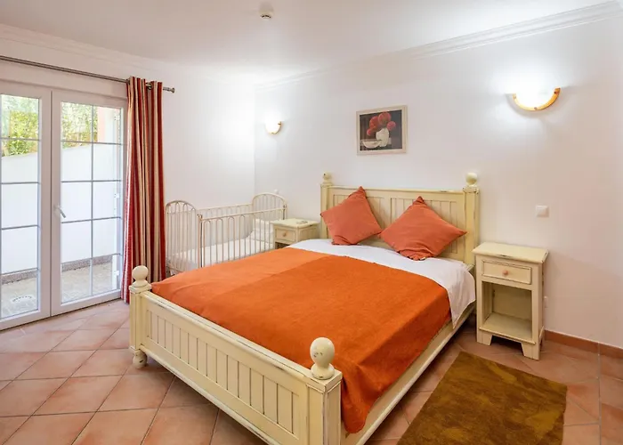 8 Schlafzimmer Villa- Pool- Bbq- By Interhome Holiday home Albufeira