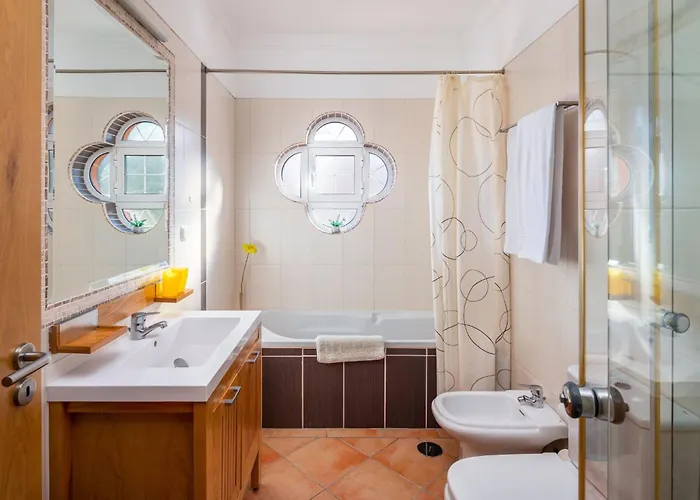 Holiday home 8 Schlafzimmer Villa- Pool- Bbq- By Interhome Albufeira