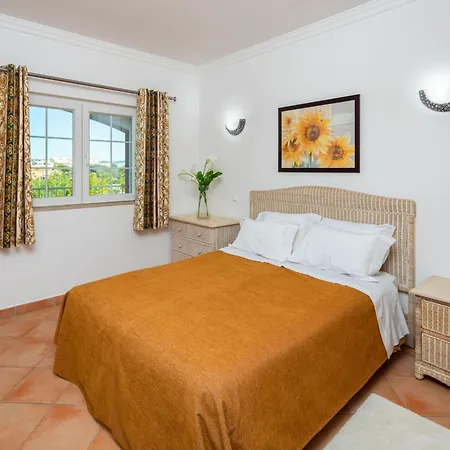 8 Schlafzimmer Villa- Pool- Bbq- By Interhome * البوفيرا